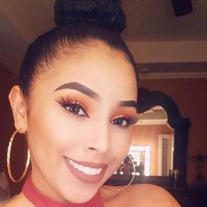 Meet your Posher, Leticia